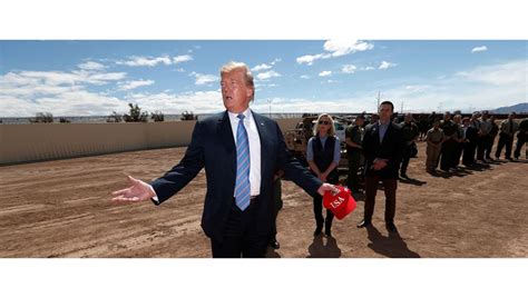 T­r­u­m­p­ ­M­e­k­s­i­k­a­ ­s­ı­n­ı­r­ı­n­ı­ ­z­i­y­a­r­e­t­ ­e­t­t­i­ ­-­ ­S­o­n­ ­D­a­k­i­k­a­ ­H­a­b­e­r­l­e­r­